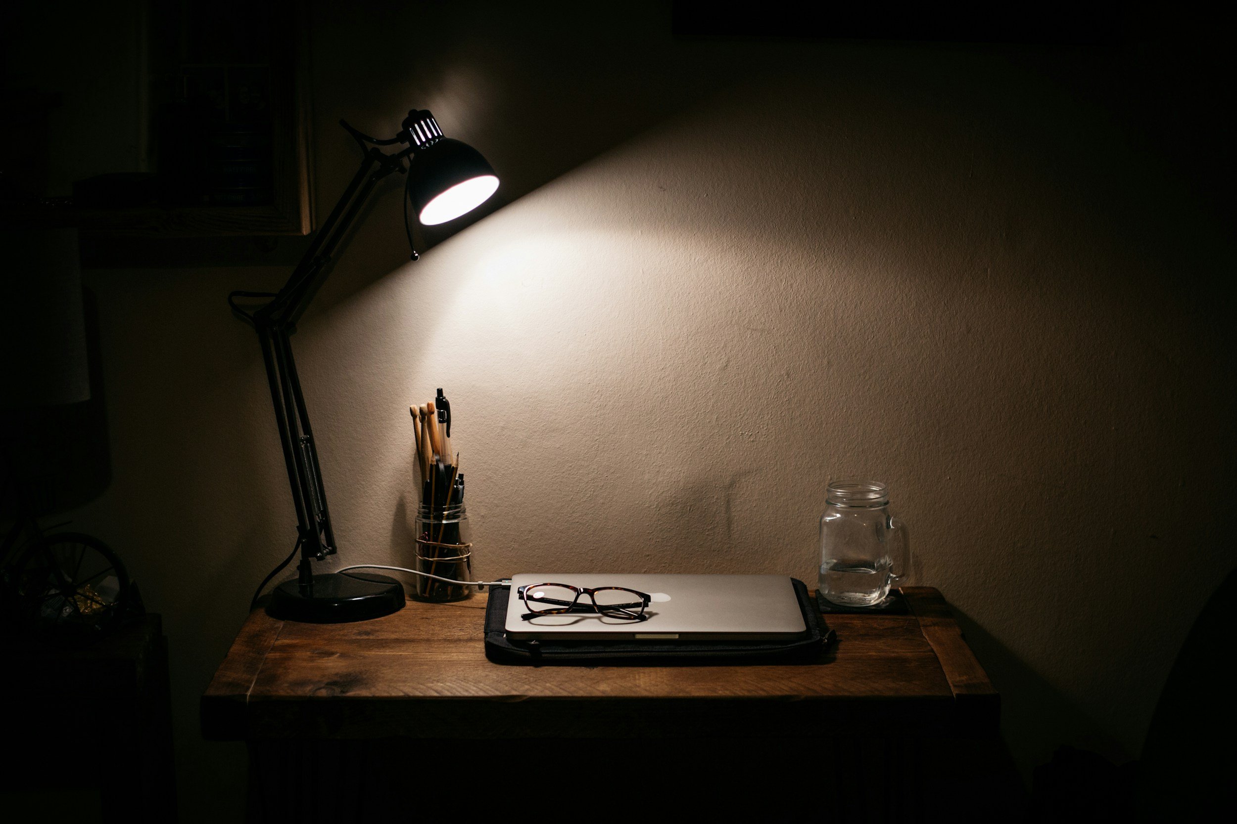 Working Late vs. Early: The Biology Behind Your Best Mixing