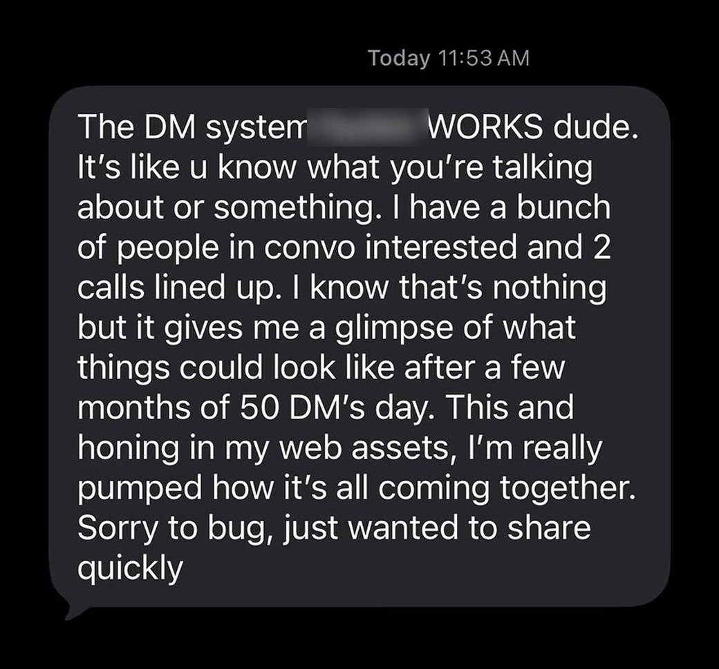 Text message: the DM system works, a bunch of people in conversation and 2 calls lined up